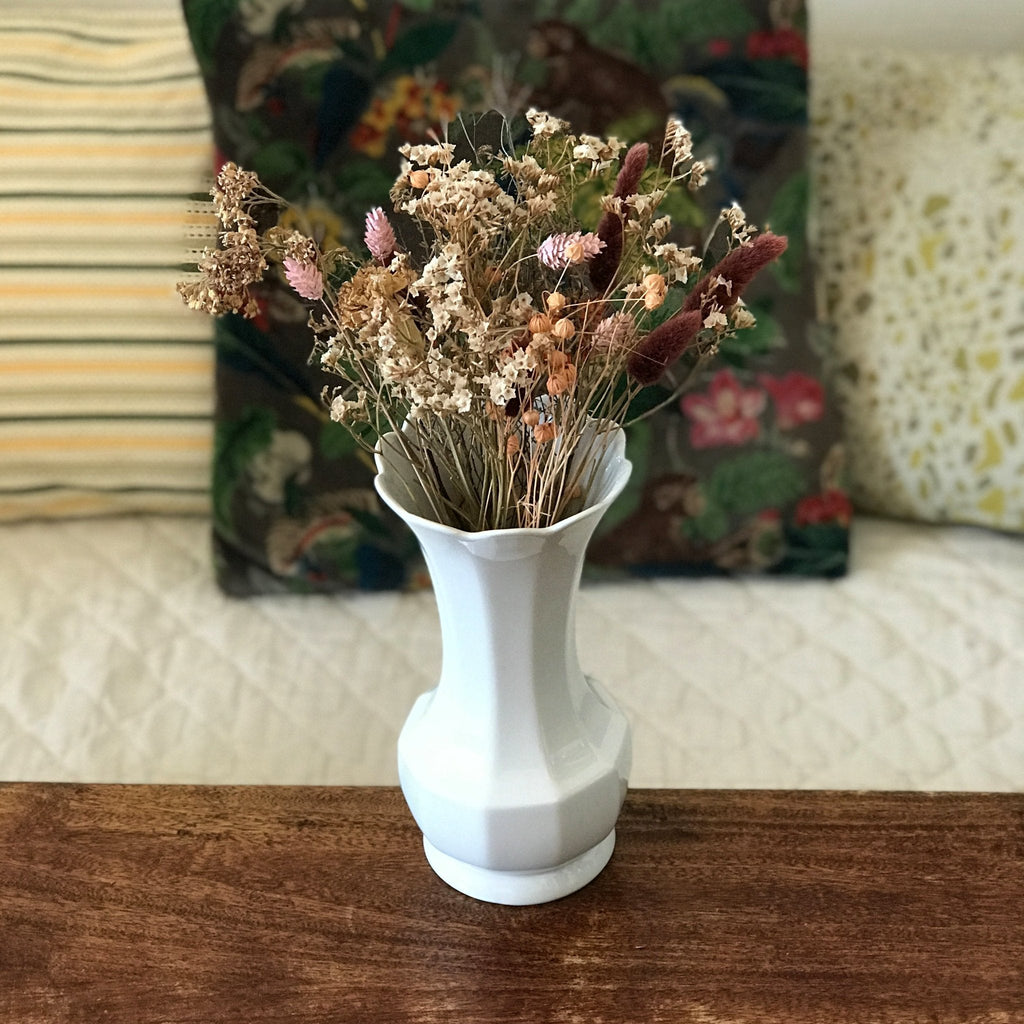 Vase en faïence fine blanche Bareuther Bavaria Germany hauteur 22 cm par Hello Broc brocante en ligne