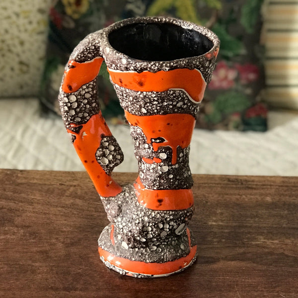 Pichet ou vase années 50 / 60 en céramique de Vallauris orange et fat lava par  Hello Broc brocante en ligne