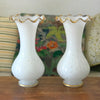 Paire de vases en opaline blanche décor étoiles dorées peintes à la main époque Napoléon III (Circa 1860) par Hello Broc brocante en ligne