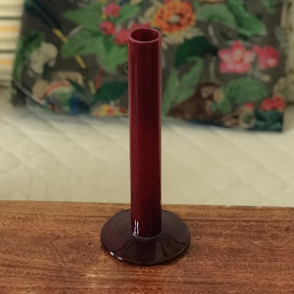 Soliflore droit en verre moulé rouge bordeaux de marque Celerie par Hello Broc brocante en ligne