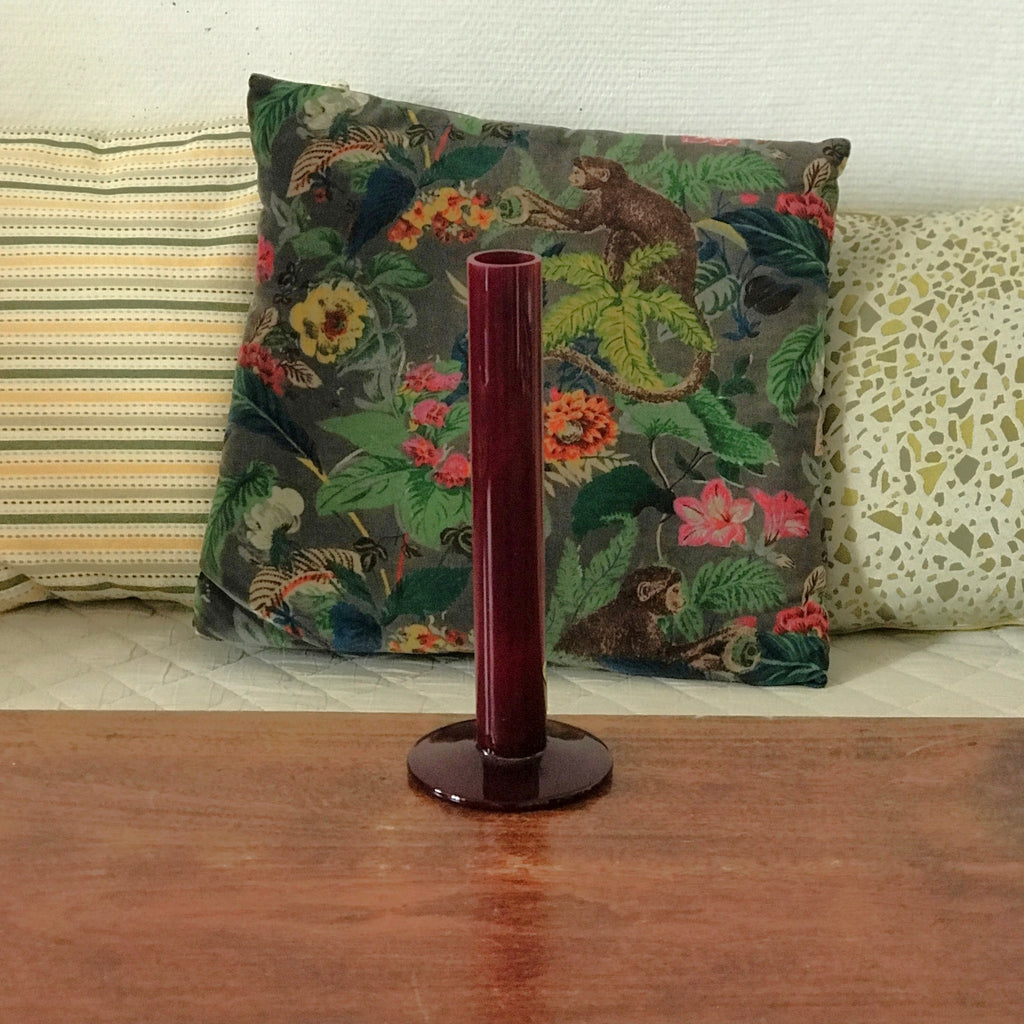 Soliflore droit en verre moulé rouge bordeaux de marque Celerie par Hello Broc brocante en ligne