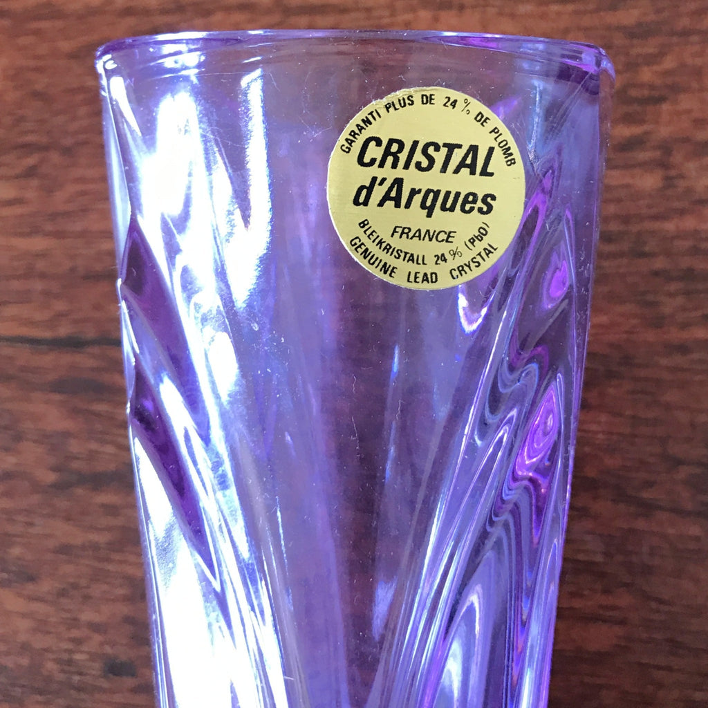 Soliflore petit vase vintage violet Cristal d'Arques hauteur de 17 cm par Hello Broc brocante en ligne