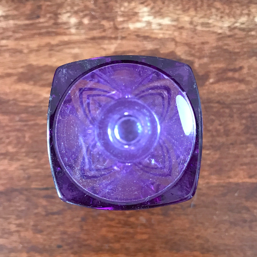 Soliflore petit vase vintage violet Cristal d'Arques hauteur de 17 cm par Hello Broc brocante en ligne