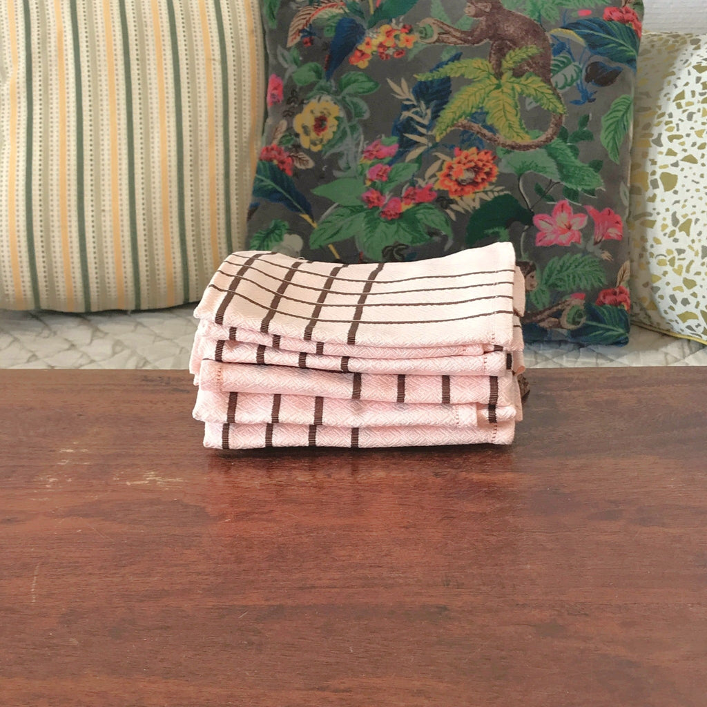 Lot de 6 serviettes de table en tissu damassé rose quadrillage marron par Hello Broc brocante en ligne