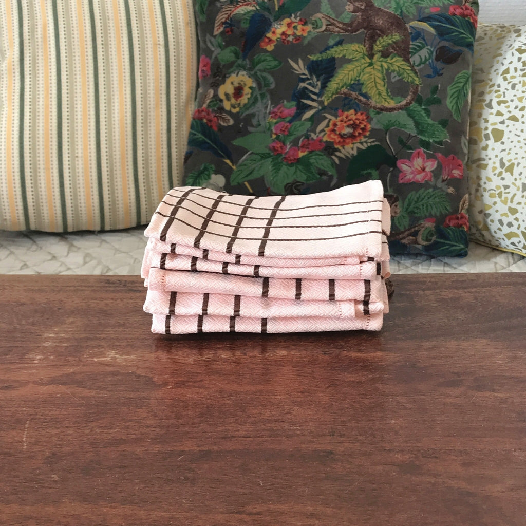 Lot de 6 serviettes de table damassées rose quadrillage marron par Hello Broc brocante en ligne