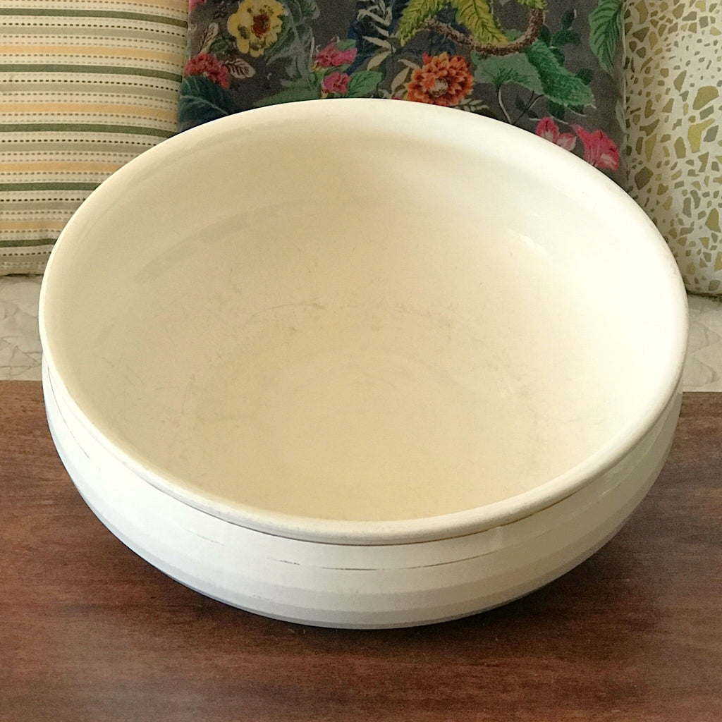 Très grande vasque de toilette couleur crème de Sarreguemines Art Déco par Hello Broc brocante en ligne