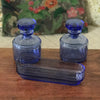 Ensemble garniture de toilette en verre moulé bleu par Hello Broc brocante en ligne