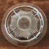 Serviteur rond compartimenté en verre moulé par Hello Broc brocante en ligne