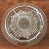 Serviteur rond compartimenté en verre moulé par Hello Broc brocante en ligne