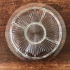 Serviteur rond compartimenté en verre moulé par Hello Broc brocante en ligne
