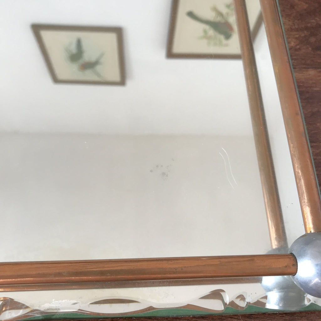 Grand plateau miroir biseauté rebords en cuivre et métal chromé Circa 1940 longueur 42 cm et largeur 30 cm par Hello Broc brocante en ligne