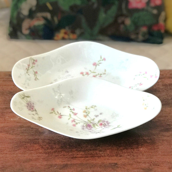 Lot de 2 raviers vintage décor fleuri en porcelaine de Limoges Guérin & Co par Hello Broc brocante en ligne