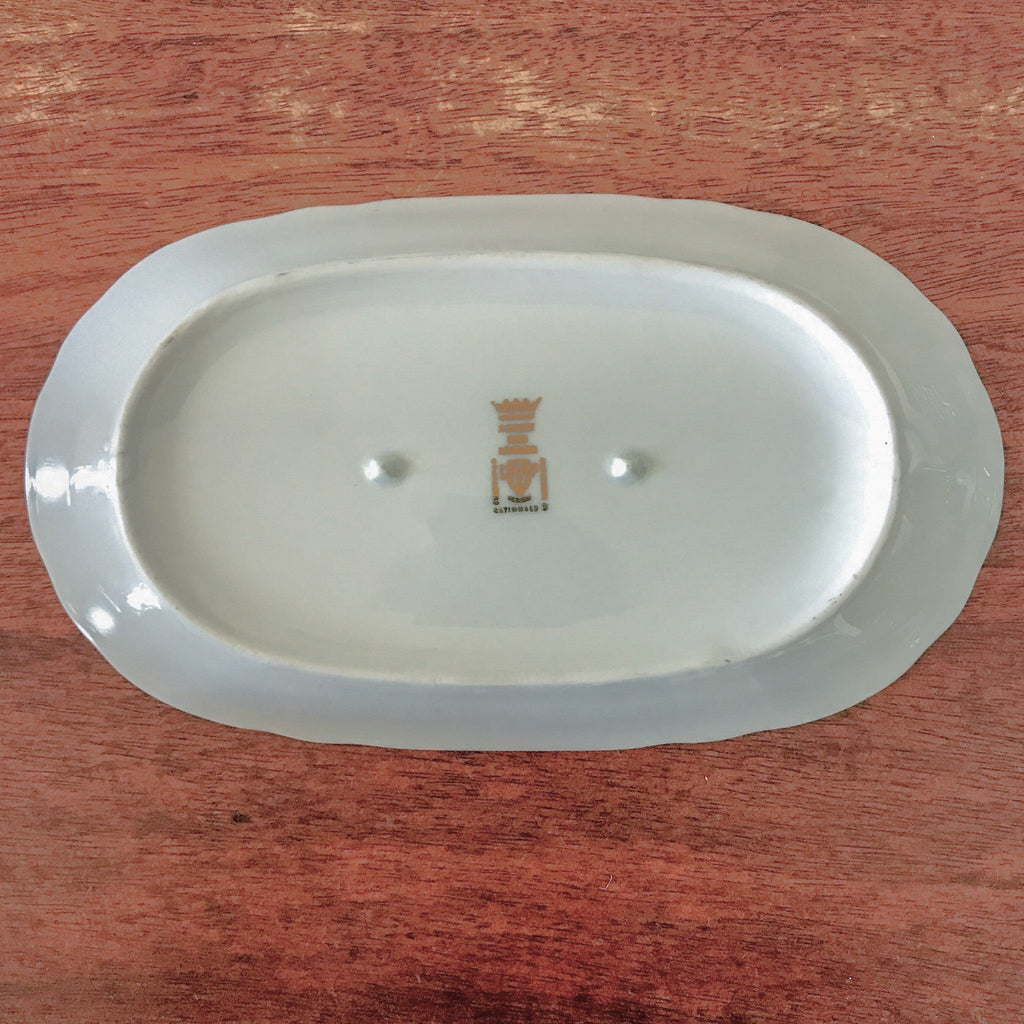 Ravier petit plat de service ovale blanc liseré doré Porcelaine du Berry par Hello Broc brocante en ligne