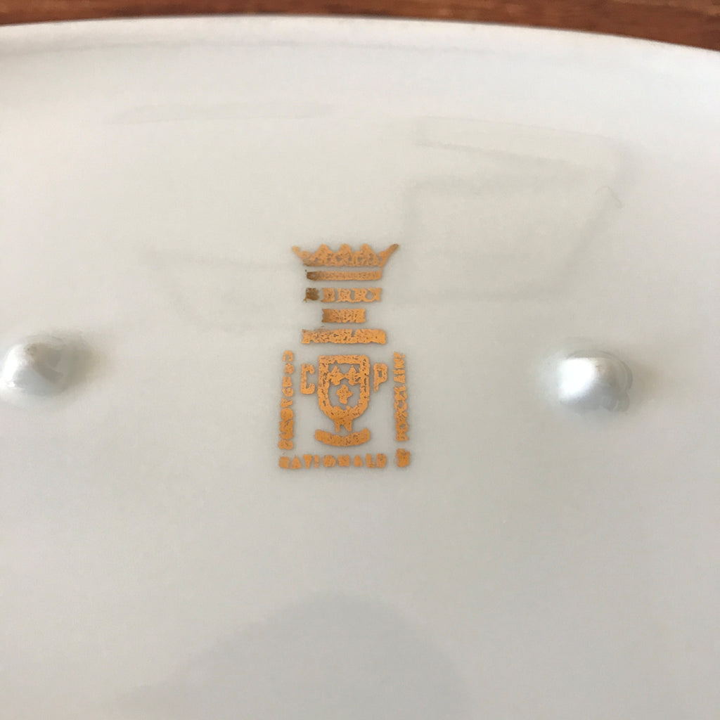Ravier petit plat de service ovale blanc liseré doré Porcelaine du Berry par Hello Broc brocante en ligne
