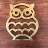 Dessous de plat en forme de hibou ou de chouette en métal doré par Hello Broc brocante en ligne