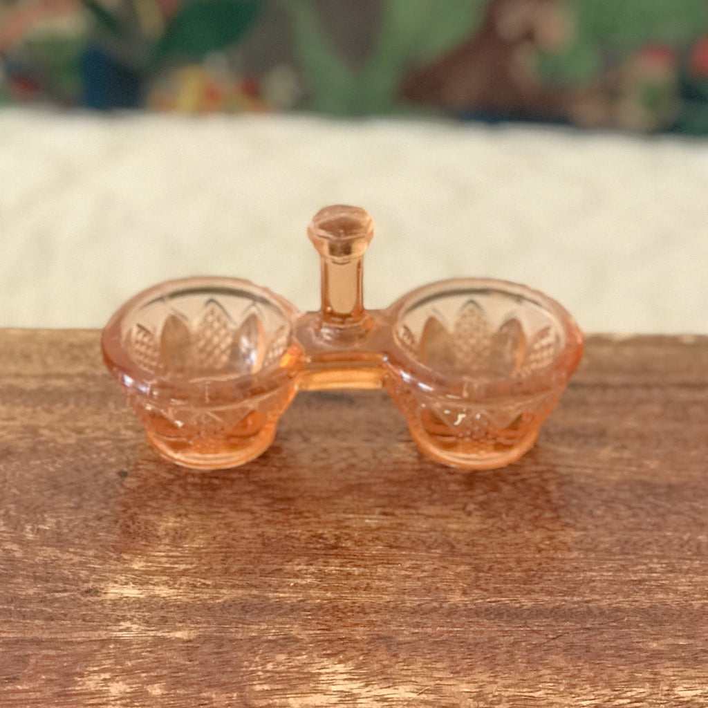 Saleron double vintage ou petit contenant à épices en verre moulé rose années 50 par Hello Broc brocante en ligne