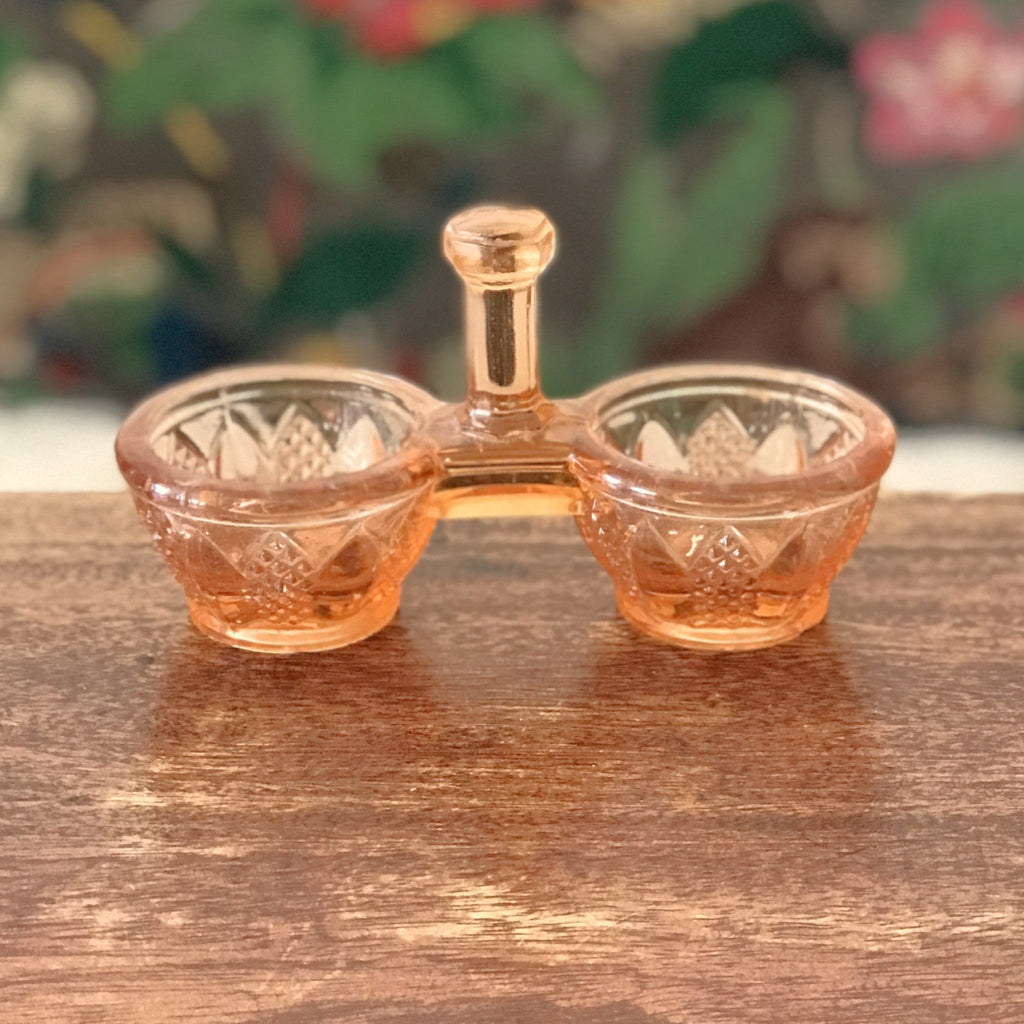 Saleron double vintage ou petit contenant à épices en verre moulé rose années 50 par Hello Broc brocante en ligne