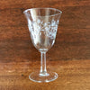 Lot de 6 verres à vin sur pied forme tulipe motifs volutes et croix modèle Enghien par Luminarc contenance de 14 cl hauteur 14,5 cm par Hello Broc brocante en ligne