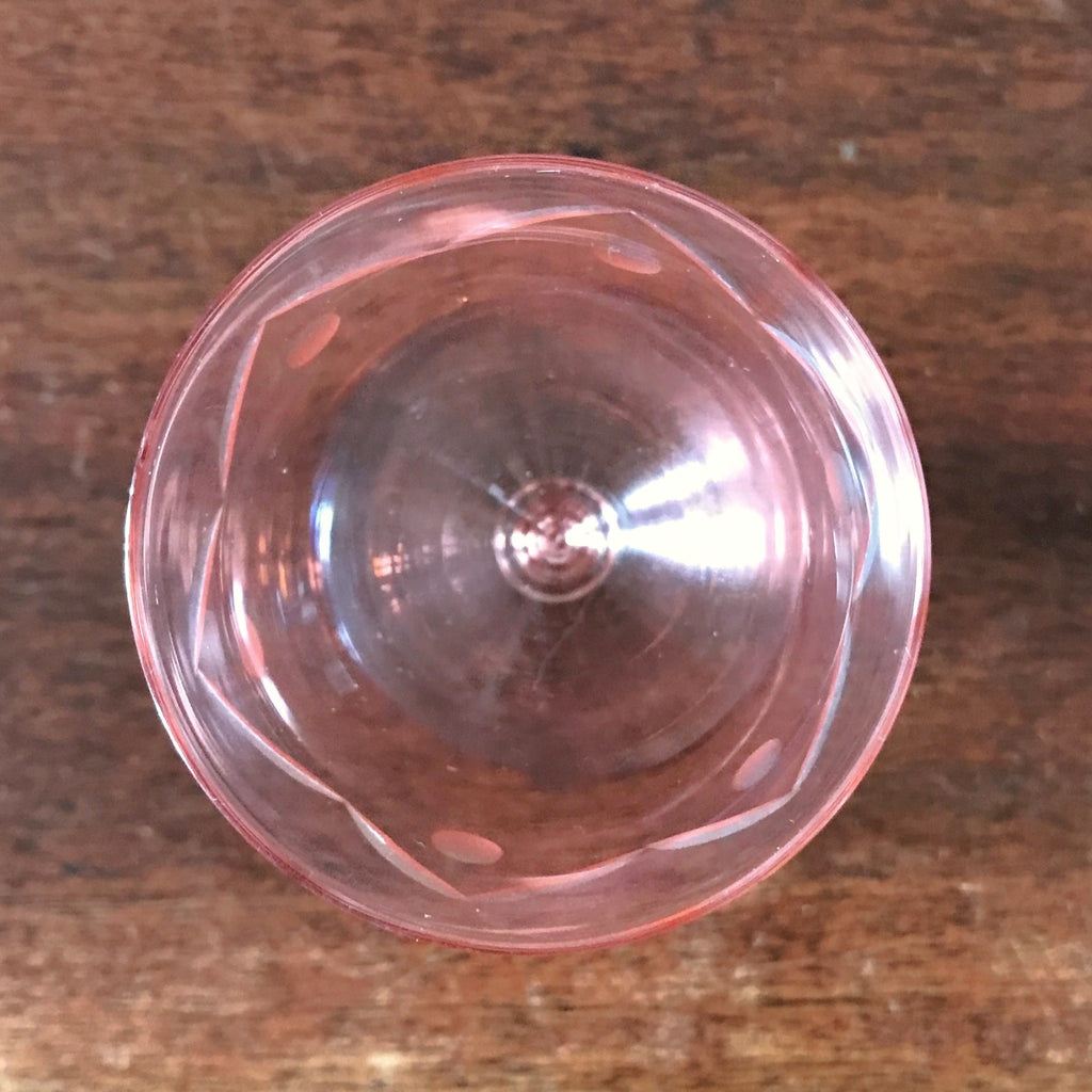 Lot de 6 verres à vin cuit en cristal taillé rose contenance de 6 cl par Hello Broc brocante en ligne