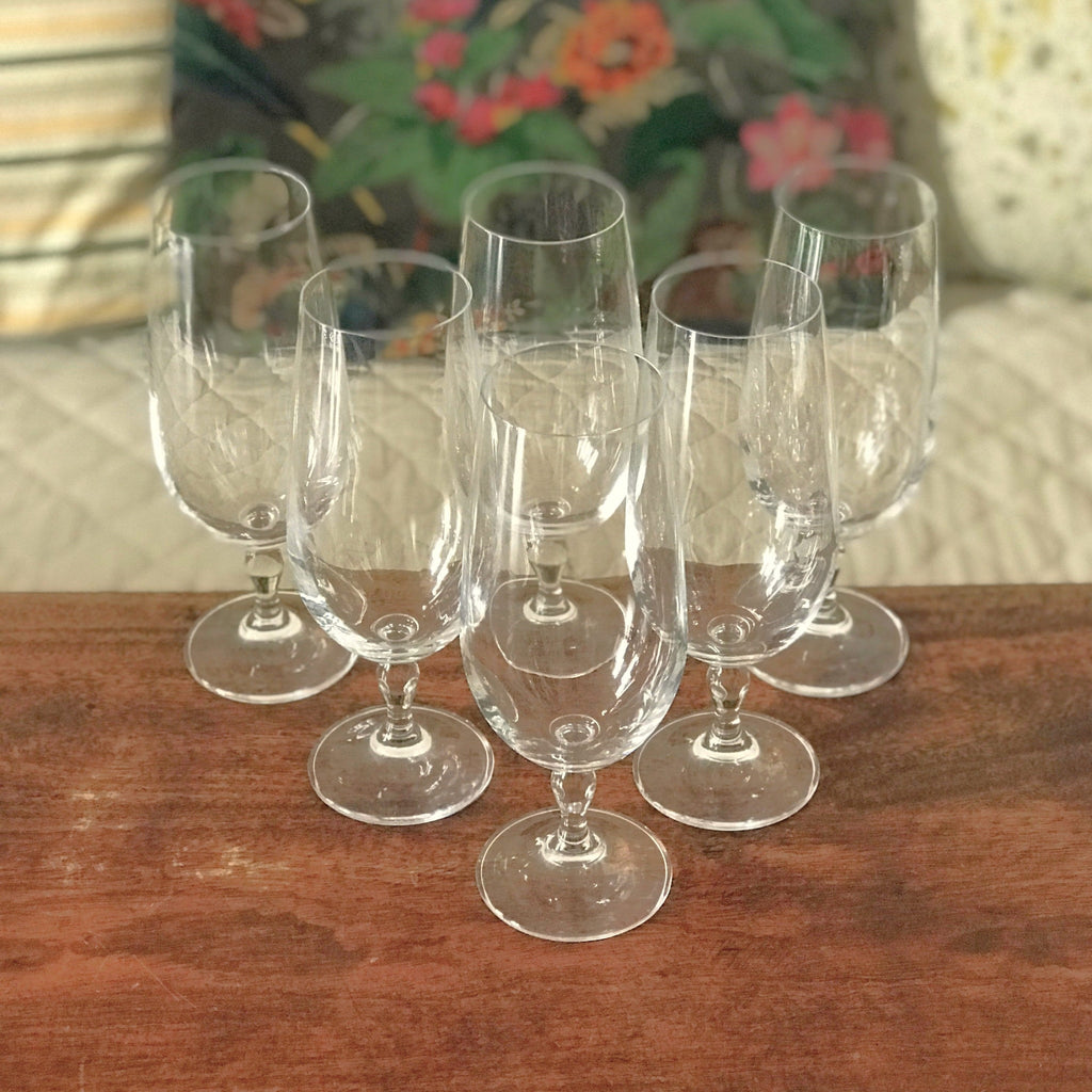 Lot de 6 verres sur pied à bière, à cocktail ou à jus en cristal par Hello Broc brocante en ligne