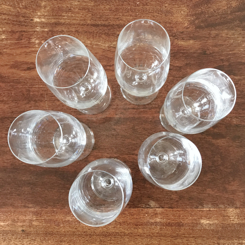 Lot de 6 verres sur pied à bière, à cocktail ou à jus en cristal par Hello Broc brocante en ligne
