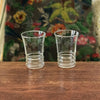 Paire de verres à eau en verre gravé grappes contenance 16 cl par Hello Broc brocante en ligne
