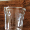 Paire de verres à eau en verre gravé grappes contenance 16 cl par Hello Broc brocante en ligne
