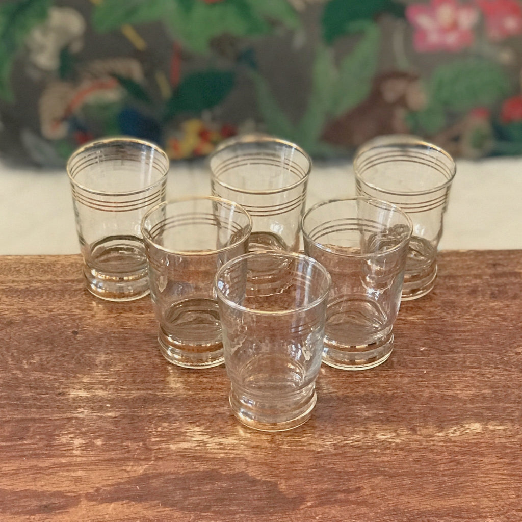 Lot de 6 petits verres à eau liserés dorés hauteur 7 cm contenance 8 cl par Hello Broc brocante en ligne