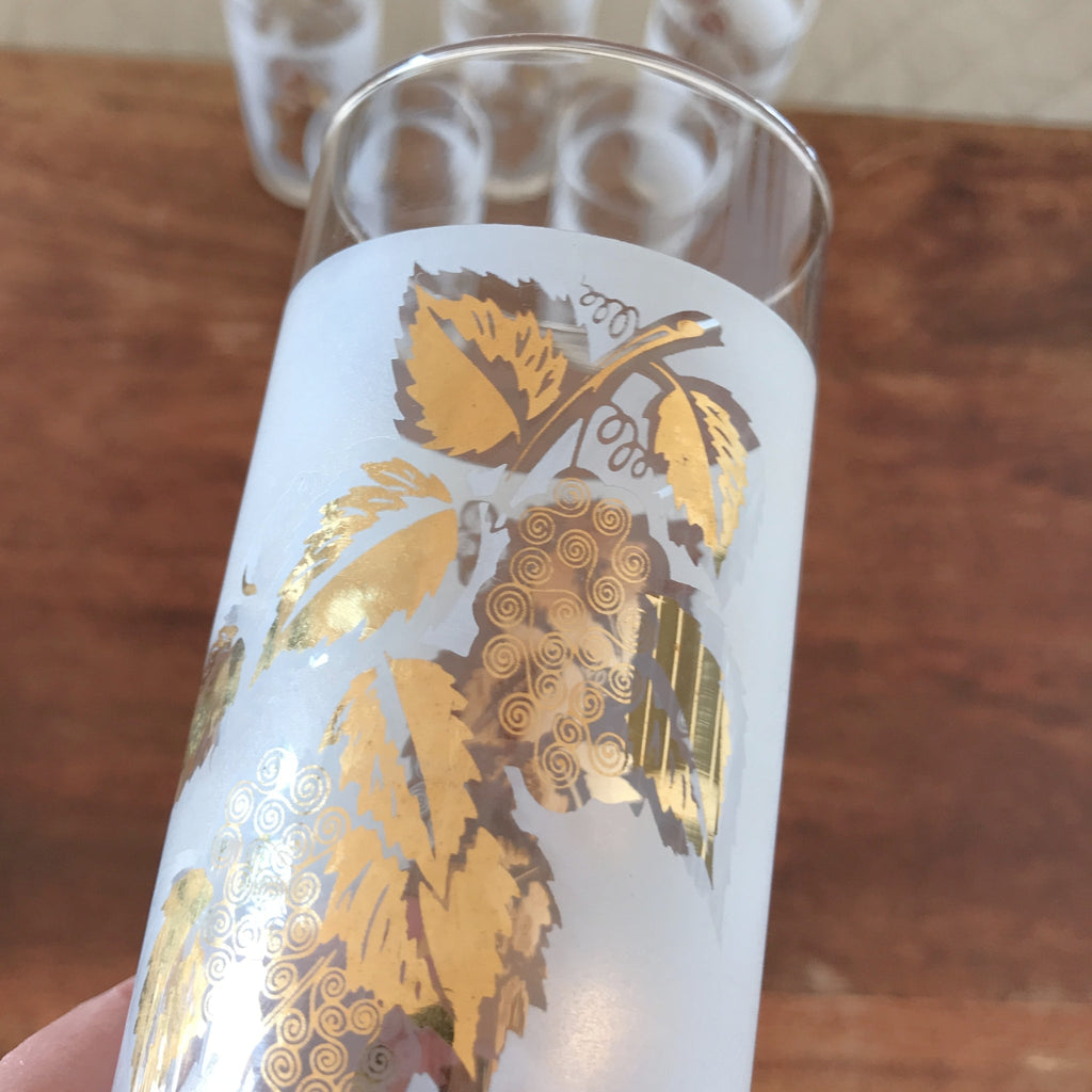 Lot de 6 verres vintage droits à orangeade long drink décor feuilles de vigne imprimé blanc et doré contenance 25 cl par Hello Broc brocante en ligne