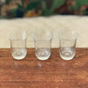 Lot de 3 verres anciens de bistrot à liqueur en verre moulé début XXème - Hello Broc brocante en ligne