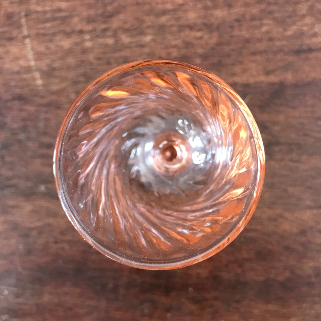 Ensemble de 4 verres à liqueur sur pied en verre moulé rose collection Rosaline par Luminarc Arcoroc par Hello Broc brocante en ligne