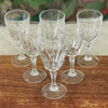Lot de 6 verres à liqueur sur pied en cristal décor gravé attribution Cristal d'Arques modèle Flamenco fabriqué en France contenance de 5 cl par Hello Broc brocante en ligne