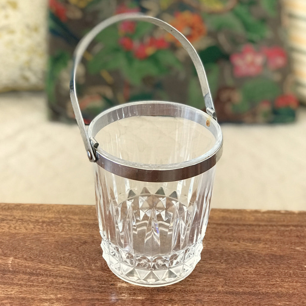 Seau à glace vintage en cristal moulé Cristal d'Arques par Hello Broc brocante en ligne