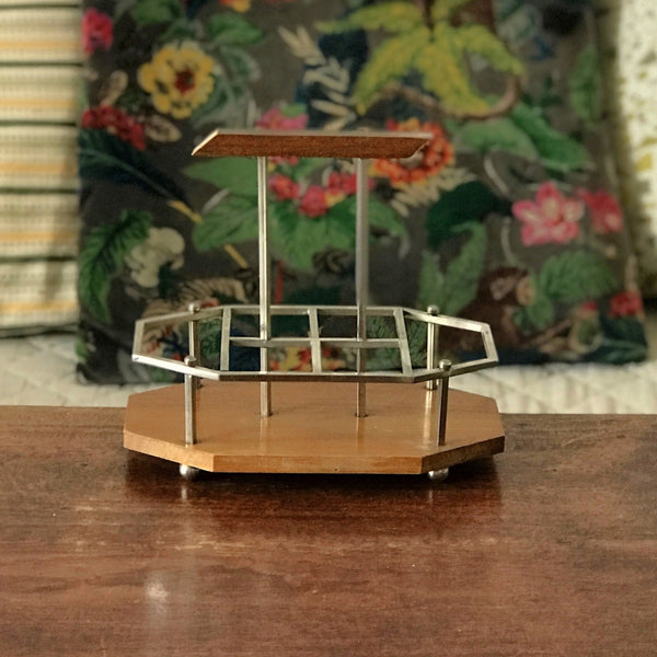 Petit présentoir ou porte verres à liqueur en bois et métal chromé Art Déco par Hello Broc brocante en ligne
