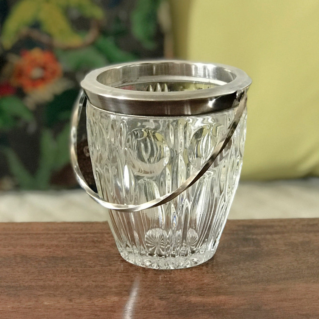 Petit seau à glace vintage en verre moulé paroi en relief et acier chromé par Hello Broc brocante en ligne