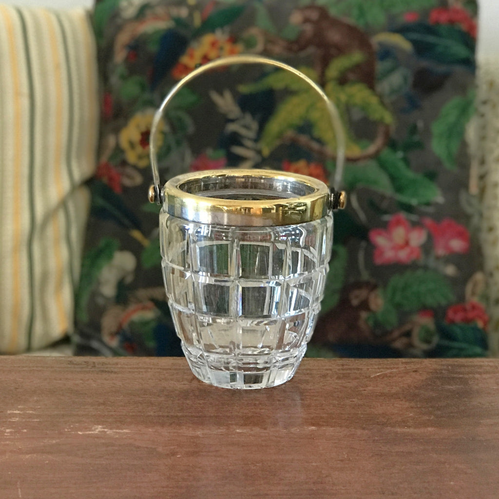 Petit seau vintage à glace ou glaçons en cristal taillé anse et rebord doré par Hello Broc brocante en ligne
