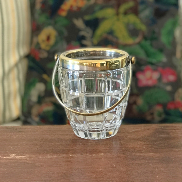 Petit seau à glace ou glaçons en cristal taillé anse et rebord doré par Hello Broc brocante en ligne