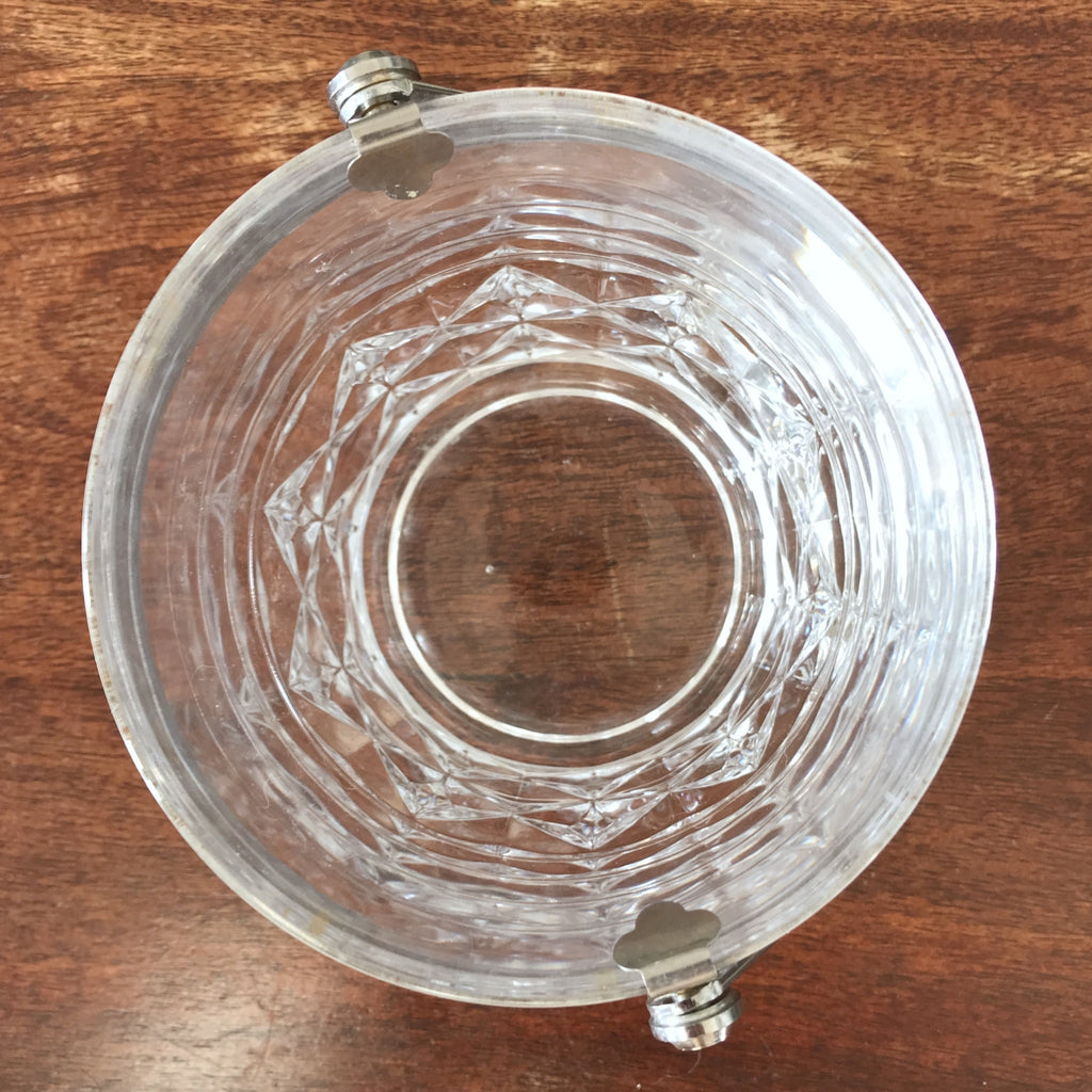 Seau à glace en cristal d'Arques et métal chromé modèle Sully par Hello Broc brocante en ligne