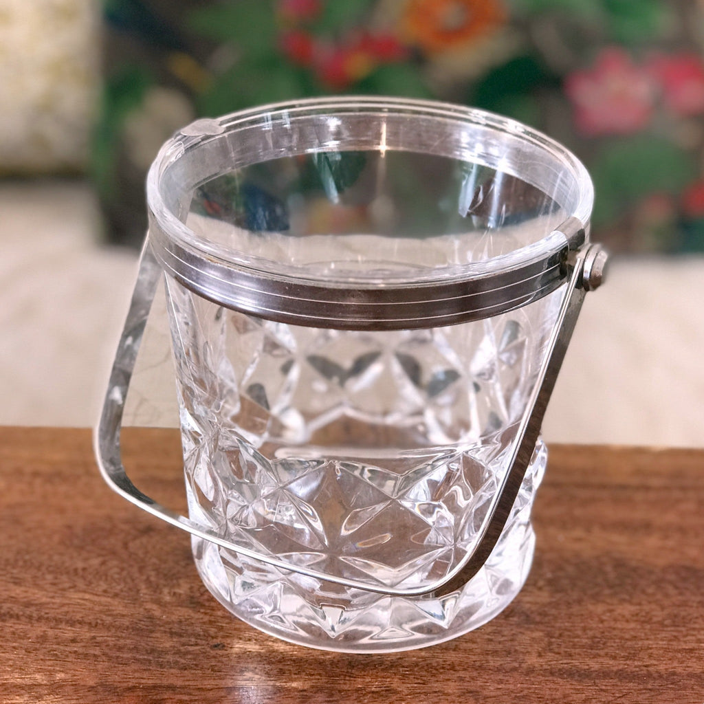 Seau à glace en cristal d'Arques et métal chromé modèle Sully par Hello Broc brocante en ligne