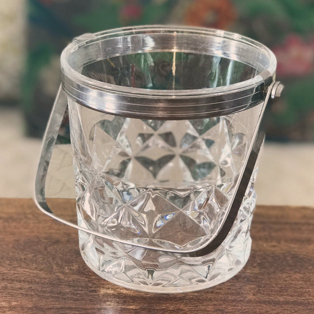 Seau à glace en cristal d'Arques et métal chromé modèle Sully par Hello Broc brocante en ligne