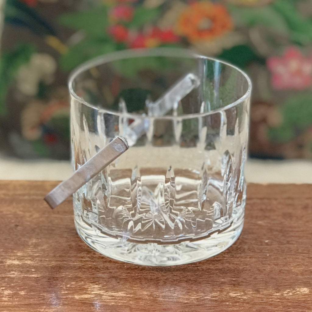 Seau à glace droit bas en cristal gravé poignée métal chromé hauteur de 10,5 cm par Hello Broc brocante en ligne