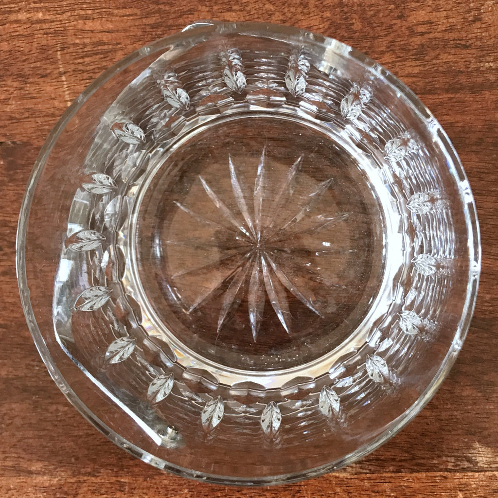 Seau à glace droit bas en cristal gravé poignée métal chromé hauteur de 10,5 cm par Hello Broc brocante en ligne