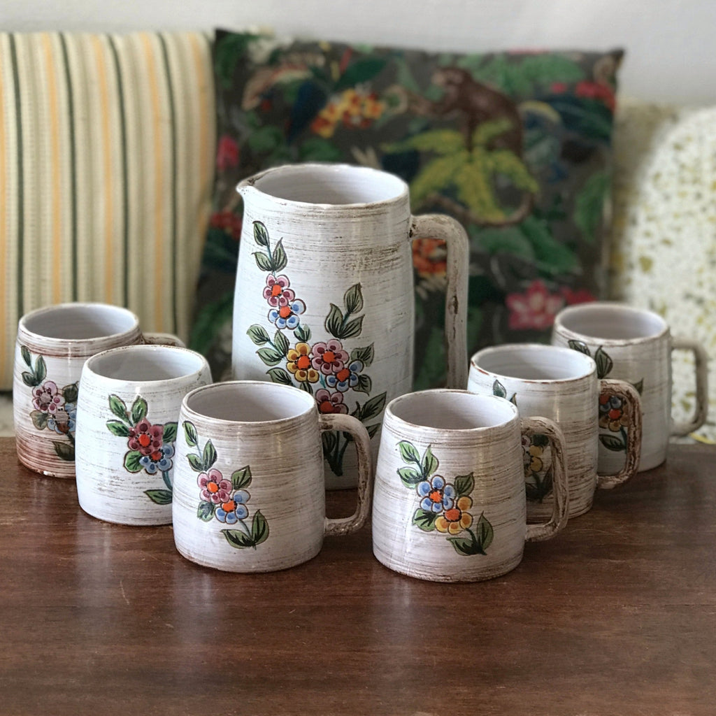 Service à orangeade ou citronnade  vintage en grès émaillé décor fleuri par Hello Broc brocante en ligne