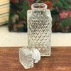 Carafe à whisky verre moulé pointe de diamant bouchon carré par Hello Broc brocante en ligne