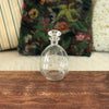 Petite carafe à décanter forme ronde décor étoiles gravé main contenance de 650 ml par Hello Broc brocante en ligne