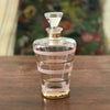 Carafon vintage années 50 décor stries granité rose et liserés dorés contenance de 0,4 litres par Hello Broc brocante en ligne