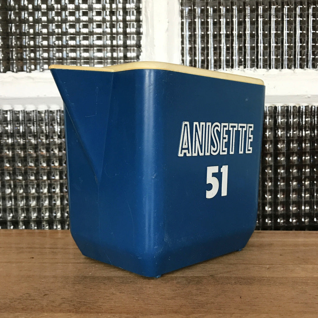 Pichet vintage bleu Anisette 51  1 litre années 60 / 70 par Hello Broc brocante en ligne