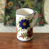 Grand pichet droit en céramique décor grosses fleurs contenance 1,5 litre par Hello Broc brocante en ligne