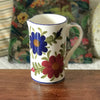 Grand pichet droit en céramique décor grosses fleurs contenance 1,5 litre par Hello Broc brocante en ligne