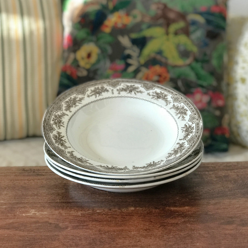 Lot de 4 assiettes creuses anciennes Faïencerie Onnaing Terre de Fer décor Roses - Mousses par Hello Broc brocante en ligne